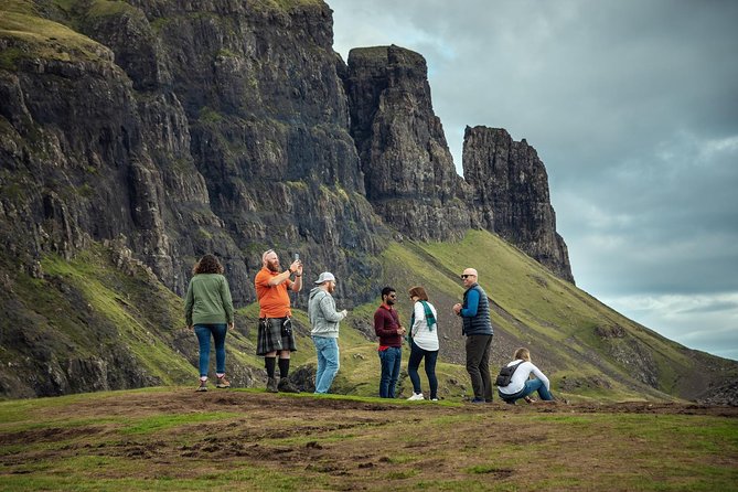 3-Day Isle of Skye Inverness Highlands and Glenfinnan Viaduct Tour from Edinburgh - Day one: the Kelpies, Glencoe, and Glenfinnan