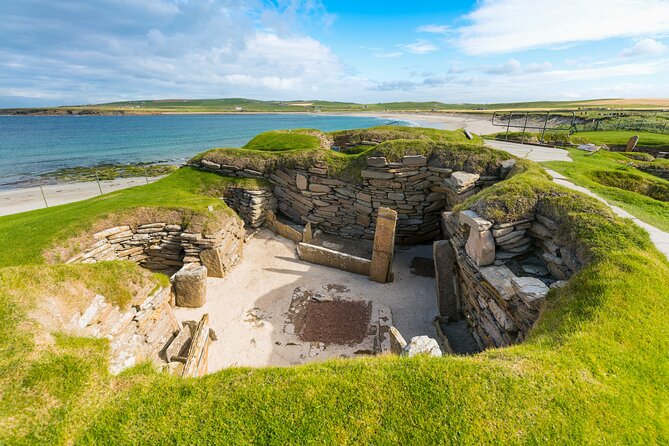 8 Day Isle of Skye, Orkney & North Coast 500 tour from Edinburgh - Day 1: Dunkeld, Culloden, and the stones at Clava Cairns