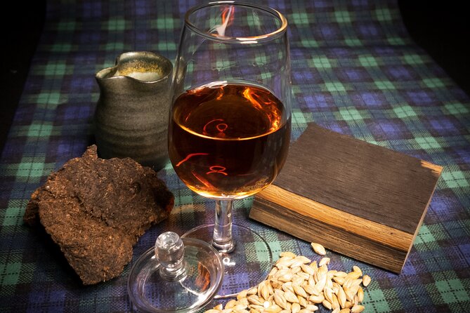 Afternoon Whisky Tasting in a Traditional Edinburgh Bar - A relaxed introduction for whisky beginners