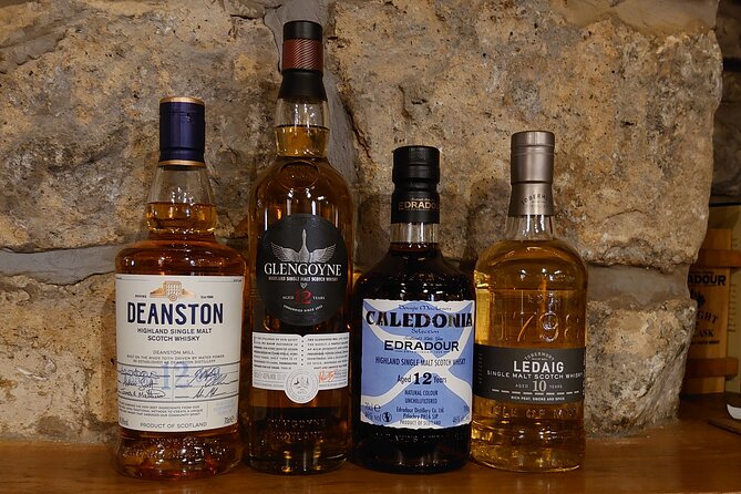 Afternoon Whisky Tasting in a Traditional Edinburgh Bar - Why The Jolly Judge matters