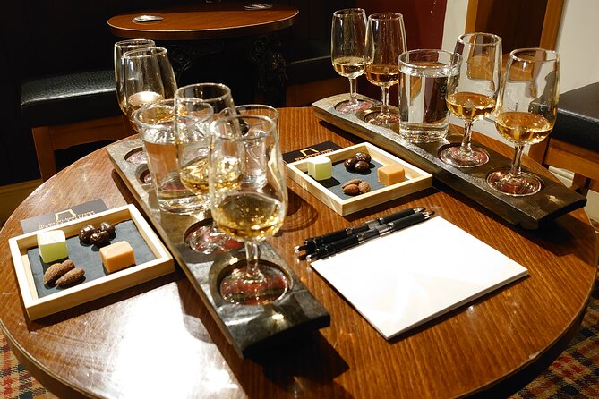 Afternoon Whisky Tasting in a Traditional Edinburgh Bar - The alternative 5:30pm arrangement