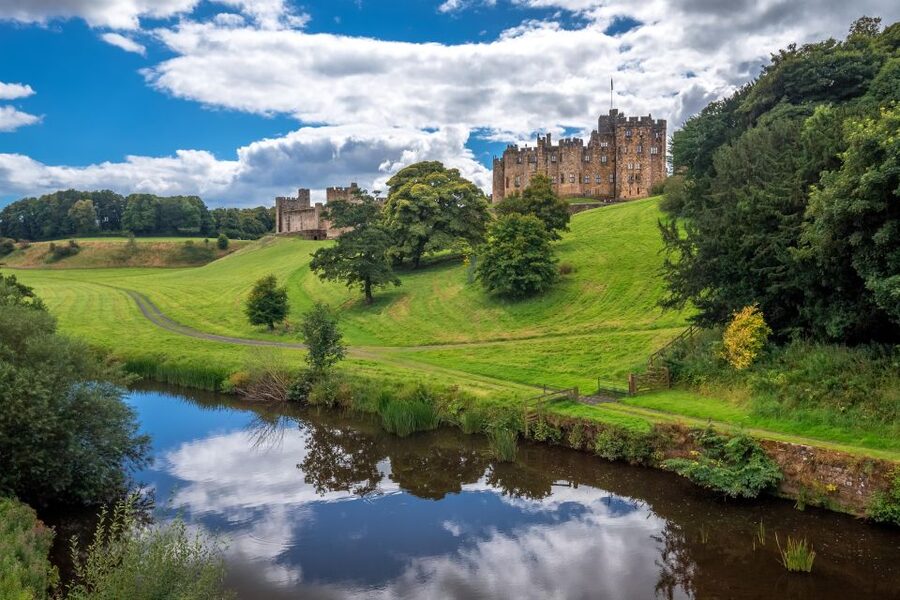 Alnwick Castle and Scottish Borders Tour from Edinburgh - Why Alnwick makes this day trip worth considering