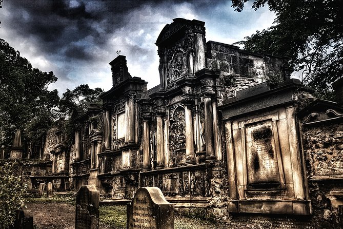 City of the Dead Haunted Graveyard Tour - History first, scares second