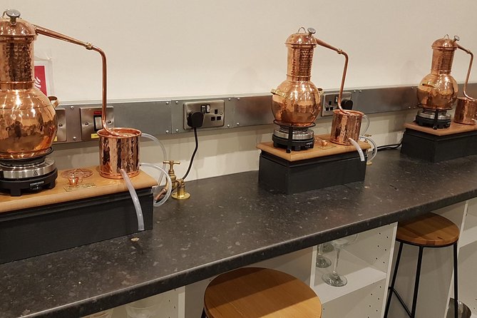 Distill a bottle of Gin on mini copper stills - Making gin instead of just drinking it