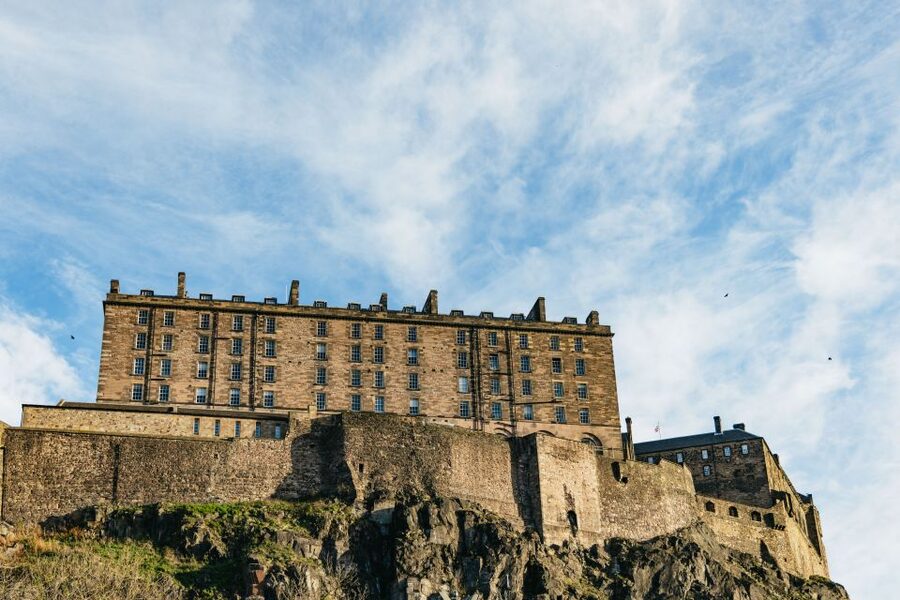 Edinburgh: 3-Hour Guided Walking Tour - The Jolly Judge and Deacon Brodie’s Tavern