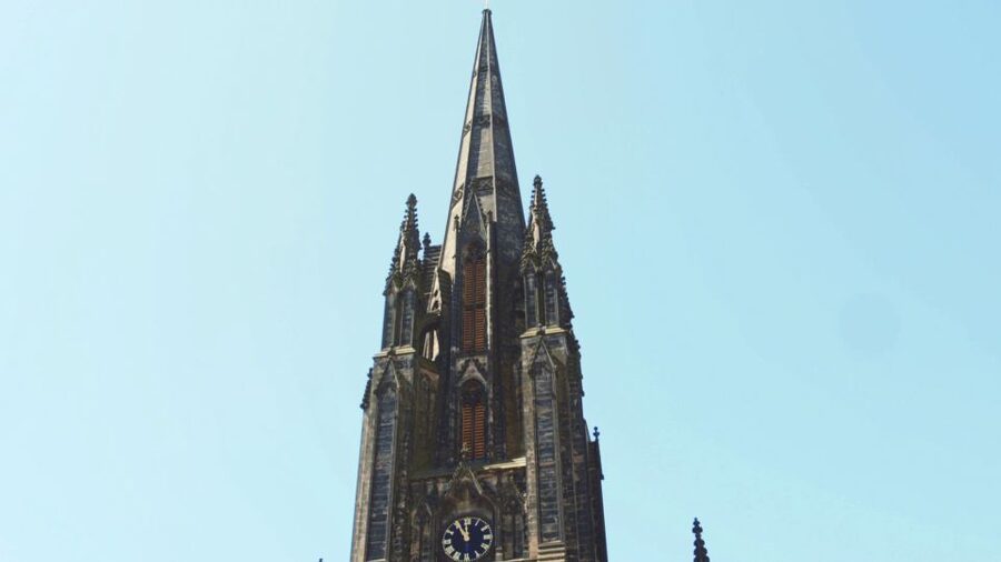 Edinburgh: 3-Hour Historical Walking Tour in Spanish - Who should book this Edinburgh walking tour?
