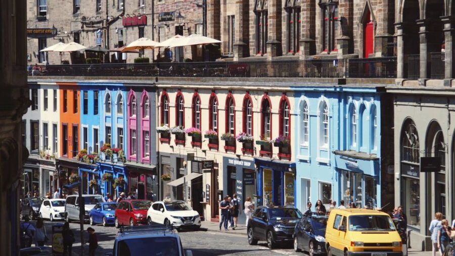 Edinburgh: 3-Hour Historical Walking Tour in Spanish - Mary Queen of Scots and the Scottish Enlightenment