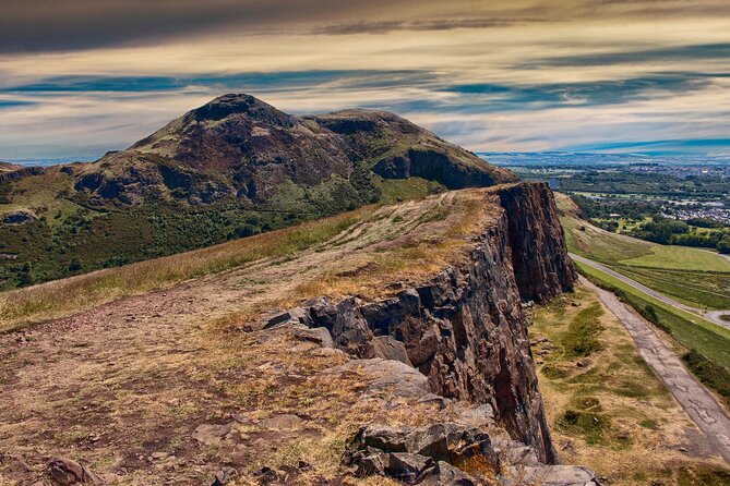 Edinburgh: Arthur's Seat Hike with Local Guide - Walking through 650 acres of Holyrood Park