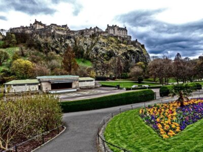 Edinburgh Castle: Guided Tour with Tickets Included