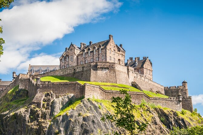 Edinburgh Castle Highlights Tour with Tickets, Map, and Guide - Why this castle tour works well