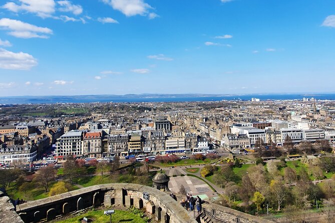 Edinburgh Castle Highlights Tour with Tickets, Map, and Guide - Meeting on the Royal Mile before the climb