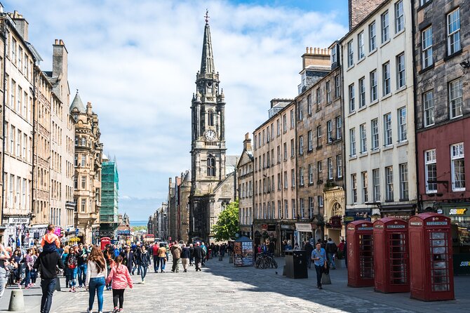 Edinburgh Castle & Old Town Small Group Guided Tour - Meeting at the David Hume Statue