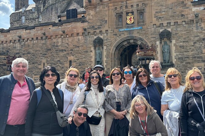 Edinburgh Castle & Royal Mile Walking Tour - Ticket Included - Key points to know before you book
