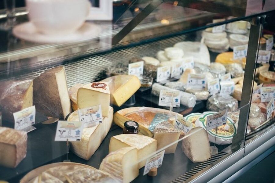Edinburgh: Cheese Crawl with Local Guide - The cheese stops: variety matters more than spectacle
