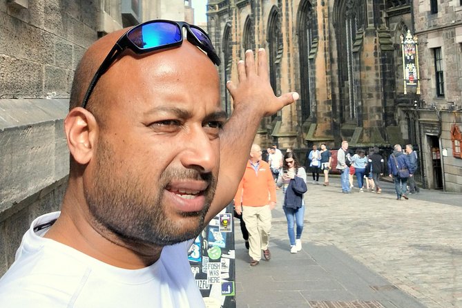 Edinburgh City Walking Tour, Discover Old Town, Royal Mile with a Local Expert! - Key points to know before booking