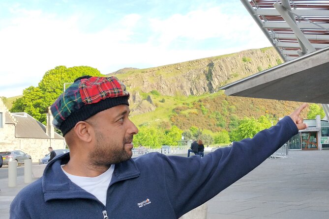 Edinburgh City Walking Tour, Discover Old Town, Royal Mile with a Local Expert! - Reading Edinburgh through its different levels