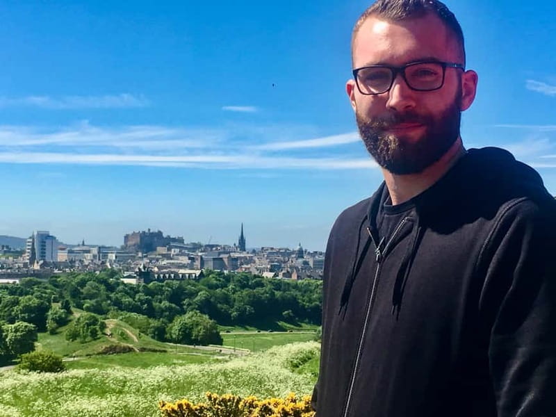 Edinburgh: Custom Highlights & Hidden Gems Tour with a Local - Choosing between three hours and eight