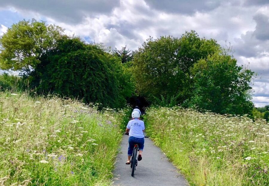 Edinburgh: Cycle Tour to the Coast (family friendly) - Guides, pace and the feel of the ride