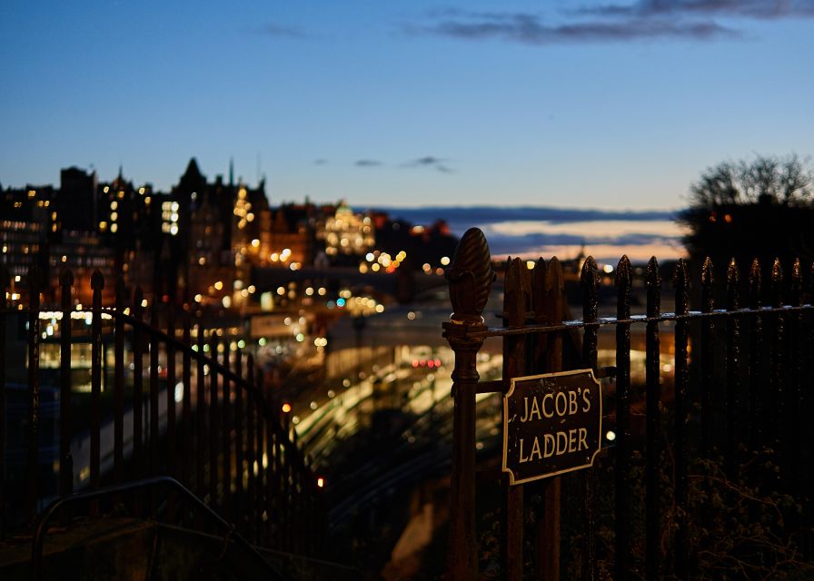 Edinburgh: Dark Secrets of the Old Town Ghost Walking Tour - Witch trials, spells, and Scottish beliefs