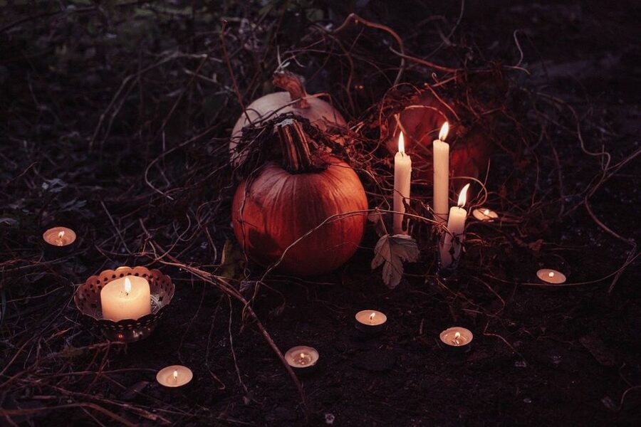 Edinburgh: Dark Secrets of the Old Town Halloween Tour - Burke, Hare, and the corpse market