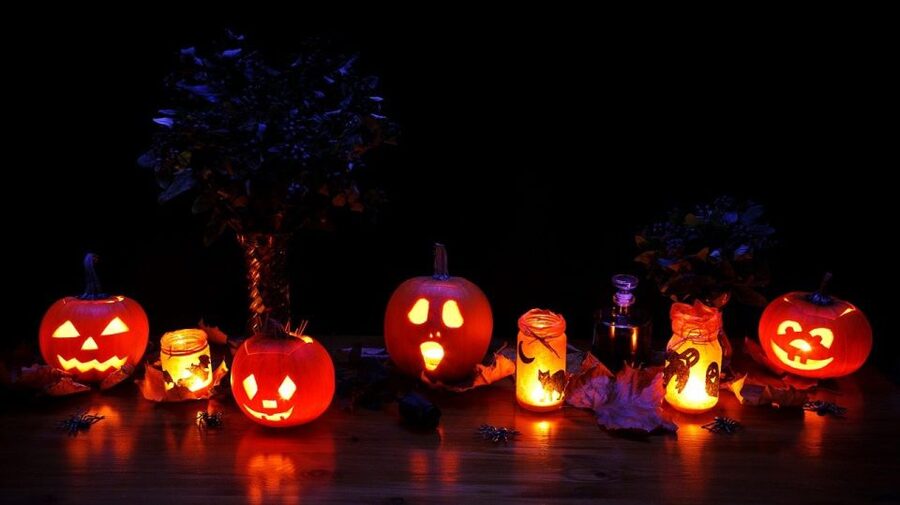 Edinburgh: Dark Secrets of the Old Town Halloween Tour - The Black Death and Edinburgh’s medical past