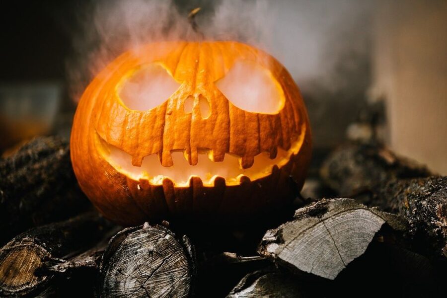 Edinburgh: Dark Secrets of the Old Town Halloween Tour - Halloween before costumes and sweets