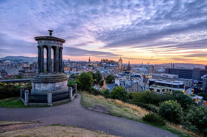 Edinburgh Darkside Walking Tour: Mysteries, Murder and Legends - Starting on the Royal Mile at 6:30 pm