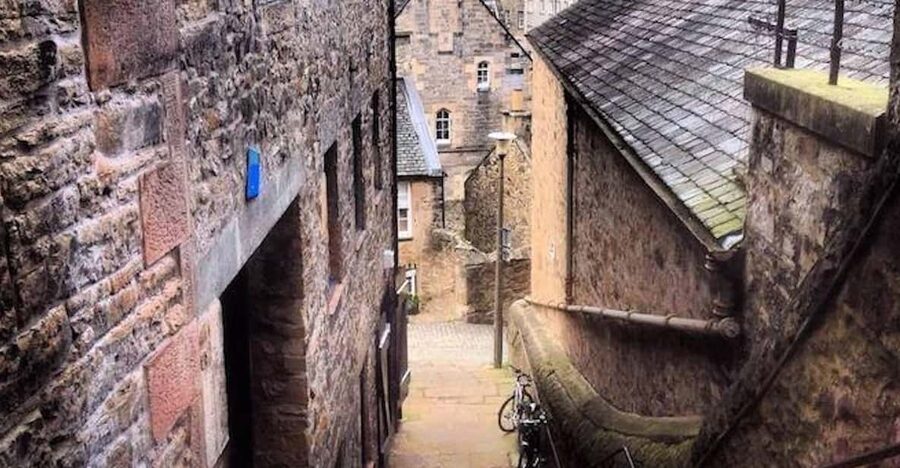 Edinburgh: Dean Village and Circus Lane Walking Tour - Dean Village and the story of the Water of Leith