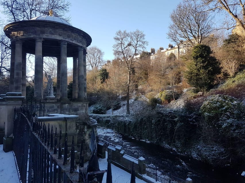 Edinburgh: Dean Village and Circus Lane Walking Tour - Weather, shoes, and the effort involved