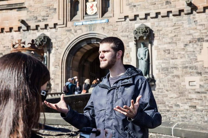 Edinburgh: Edinburgh Castle Guided History Tour with Tickets - Meeting on the Royal Mile at 192 High Street