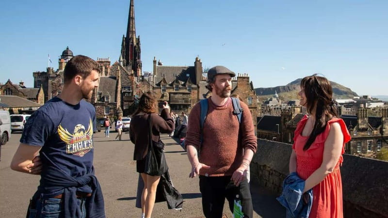 Edinburgh: Edinburgh Castle Guided History Tour with Tickets - St Margaret’s Chapel and the oldest royal connections