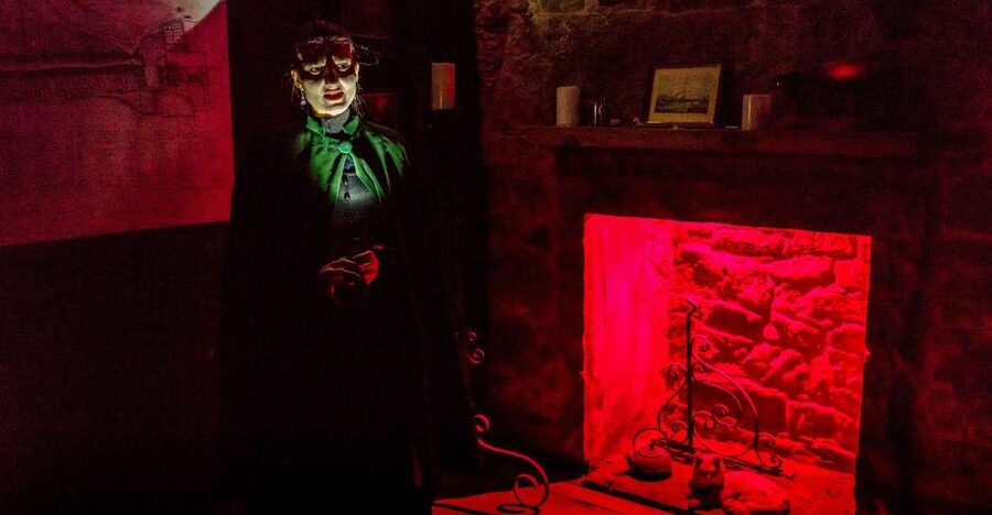 Edinburgh: Evening Underground Ghost Tour - Why Edinburgh’s underground makes this tour different