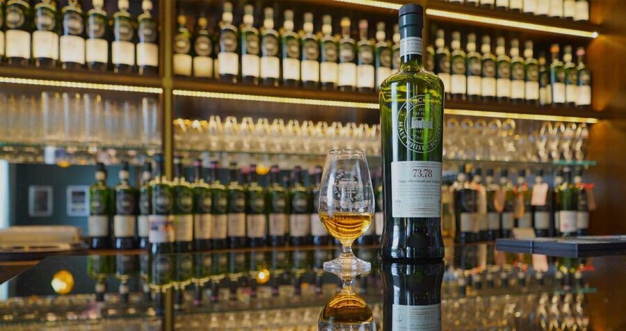Edinburgh: Food & Drink Tasting Tour - Four drinks paired with the food