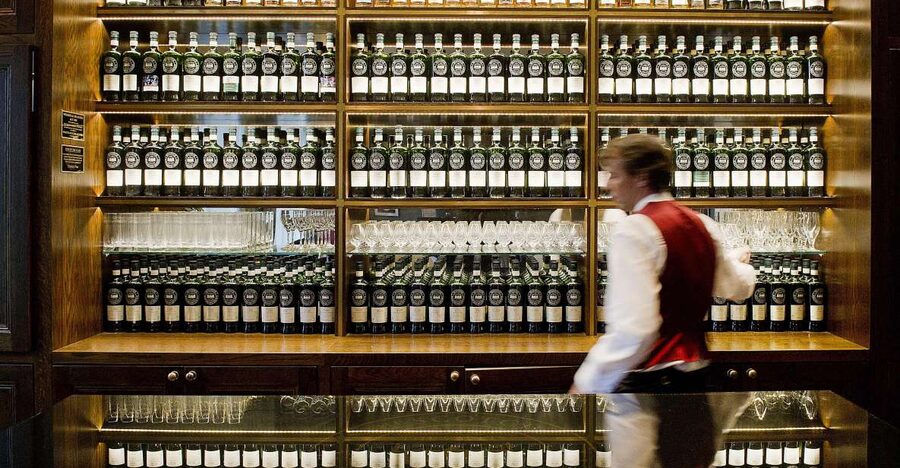 Edinburgh: Food & Drink Tasting Tour - Dietary needs and drink choices