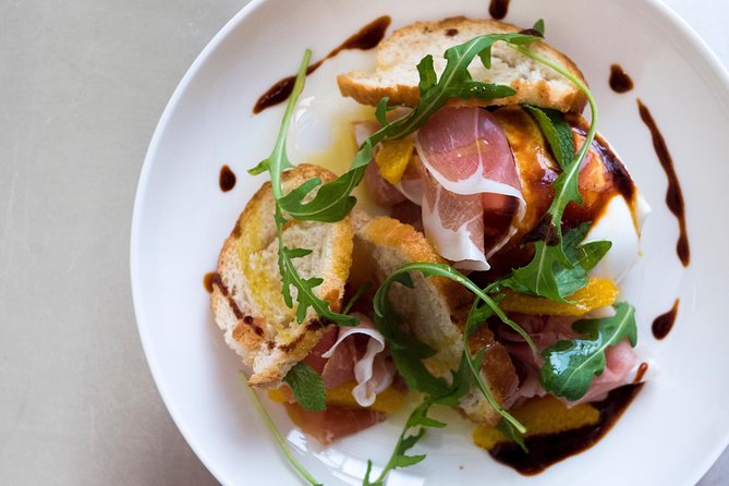Edinburgh Food Tour with a Local Foodie Custom & Private - Old Town pubs and the story behind Scottish ingredients