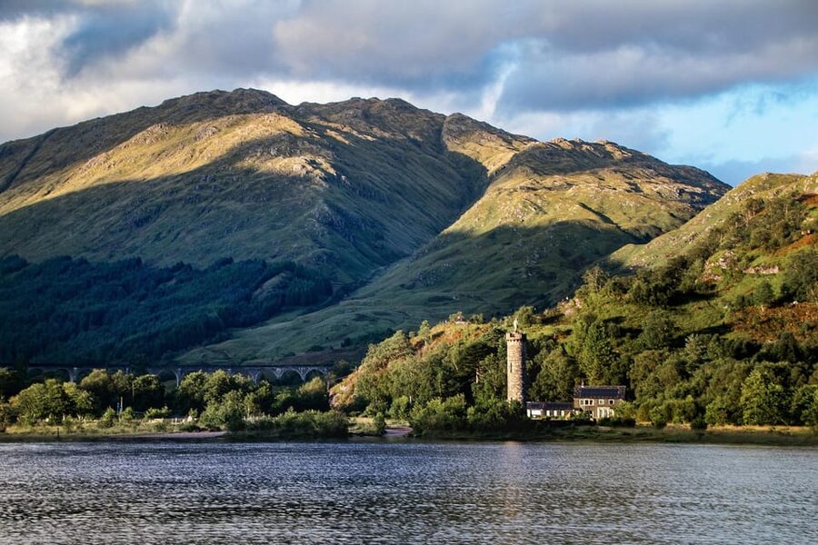 Edinburgh: Glenfinnan Viaduct, Glencoe & Fort William - The driver-guide can make or break the day