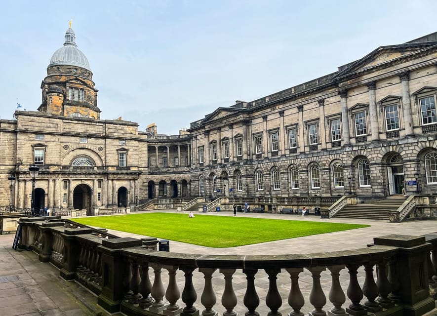 Edinburgh: Guided Harry Potter Walking Tour - Old Town streets and the Elephant Café