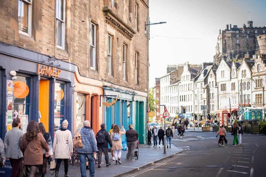 Edinburgh: Guided Harry Potter Walking Tour - Greyfriars Kirkyard and the Tom Riddle connection