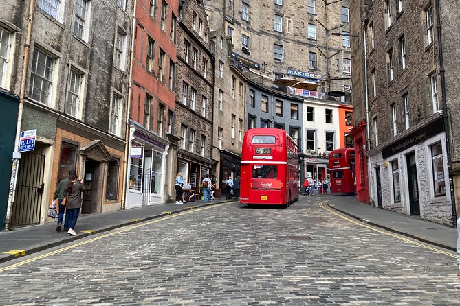 Edinburgh Half Day Guided Private Tour in a Premium Minivan - Why a private minivan works well in Edinburgh