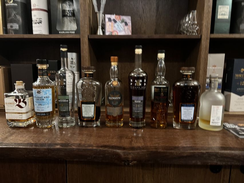 Edinburgh: Harry Potter Walking Tour and Whisky Tasting - Waverley Station and Edinburgh’s split personality