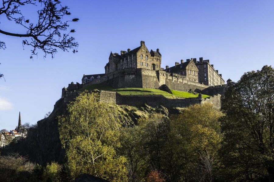 Edinburgh: Harry Potter Wizard Walking Tour, Kids Join Free - Key points at a glance