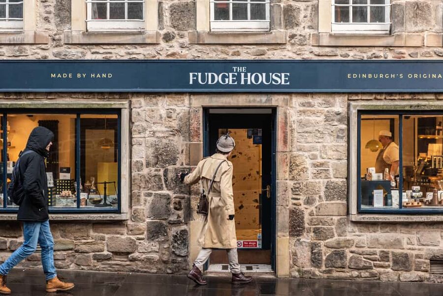 Edinburgh: Historical Gems Tour & A Taste of Scottish Fudge - What the fudge stop adds