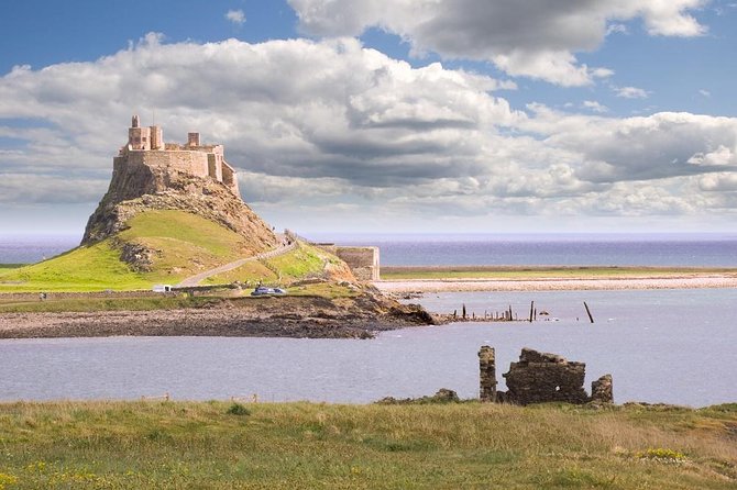 Edinburgh: Holy Island, Alnwick Castle & Kingdom of Northumbria - Why this day trip is different from an Edinburgh city tour