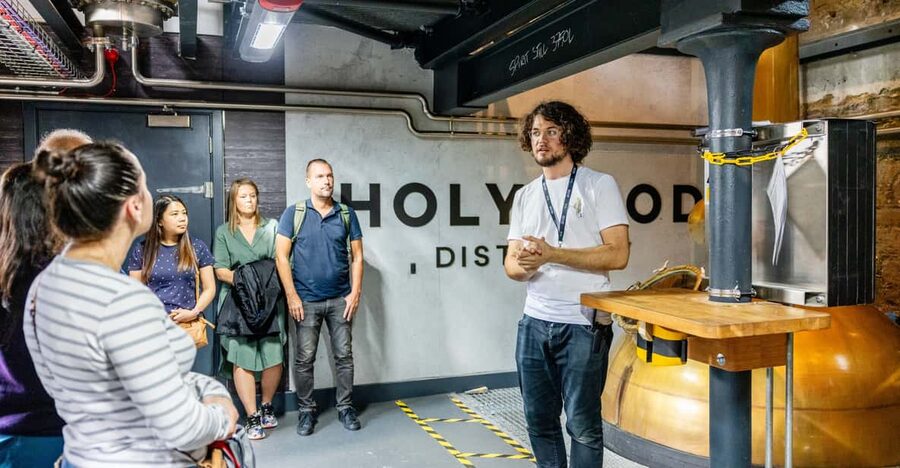 Edinburgh: Holyrood Distillery Whisky & Gin Tour - A young distillery with an old Edinburgh setting