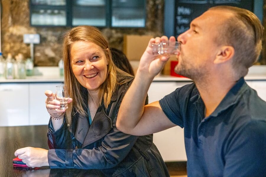 Edinburgh: Holyrood Distillery Whisky & Gin Tour - What you actually taste, and how much