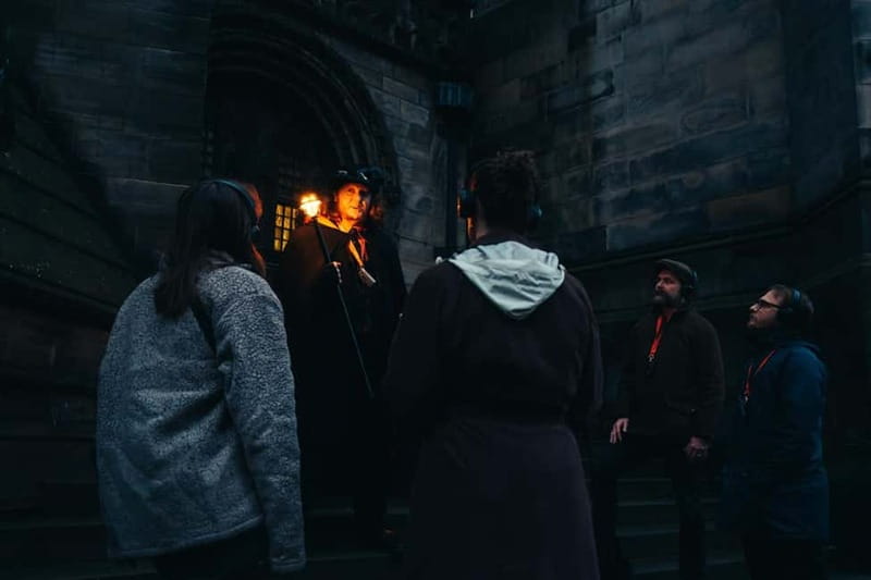Edinburgh: Immersive, Adult-Only Haunted Vaults Night Tour - Who should book this tour?