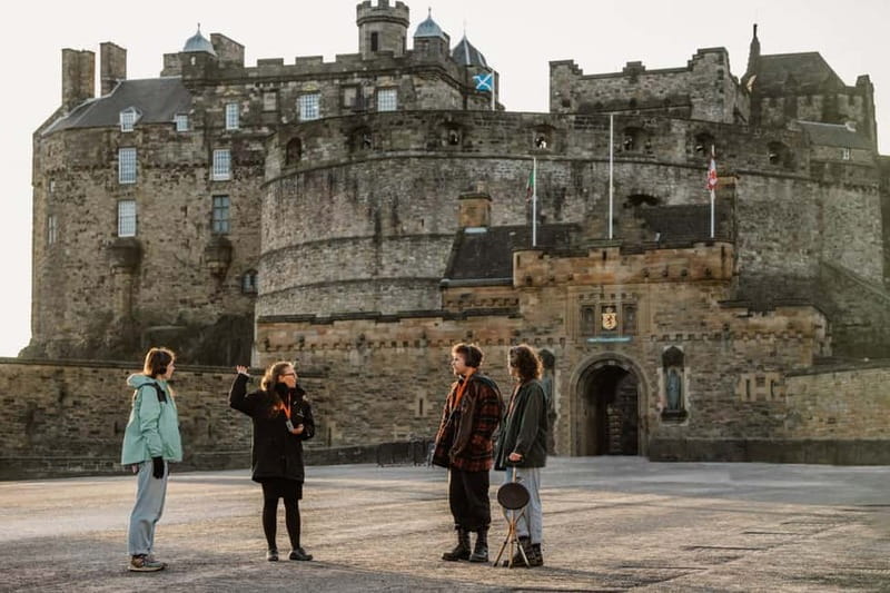 Edinburgh: Immersive Old Town Historical Walking Tour - Key points to know before you book