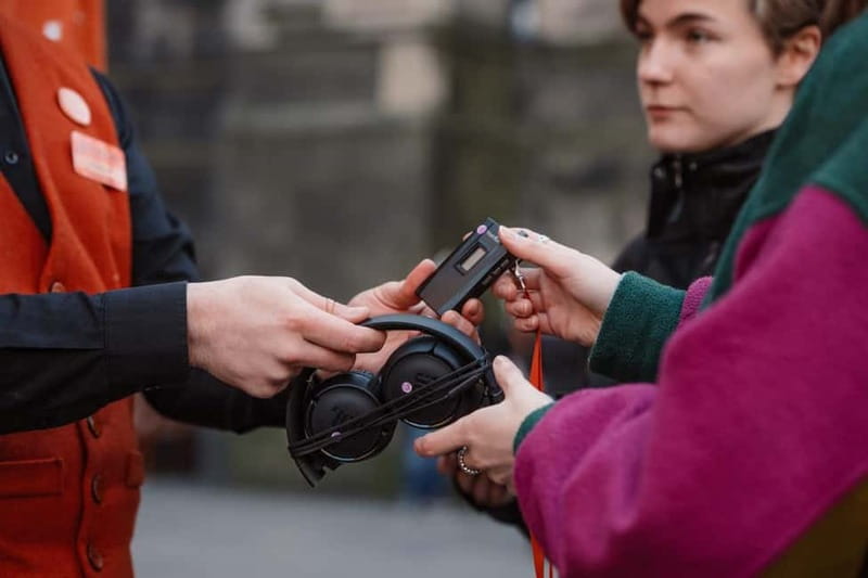 Edinburgh: Immersive Old Town Historical Walking Tour - Storytellers make or break the experience