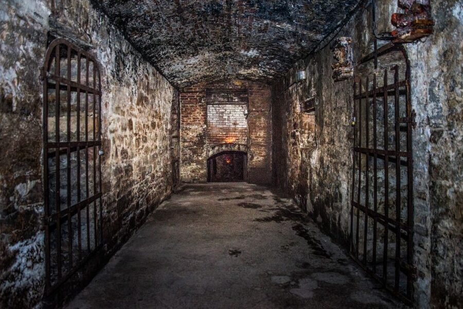 Edinburgh: Late-Night Underground Vaults Terror Tour - Entering the South Bridge vaults