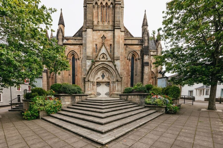 Edinburgh: Loch Ness, Glencoe, Coos & the Highlands Day Tour - The Commando Memorial and Spean Bridge